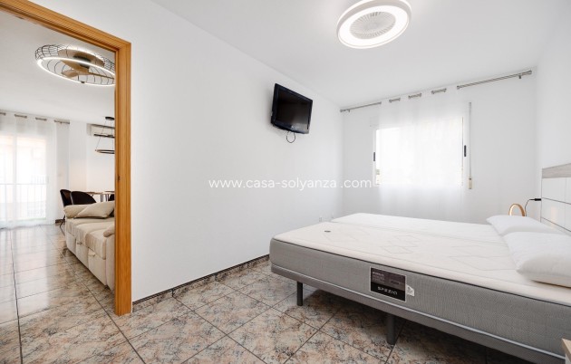 Resale - Apartment / flat - Torrevieja - Playa De Los Naufragos