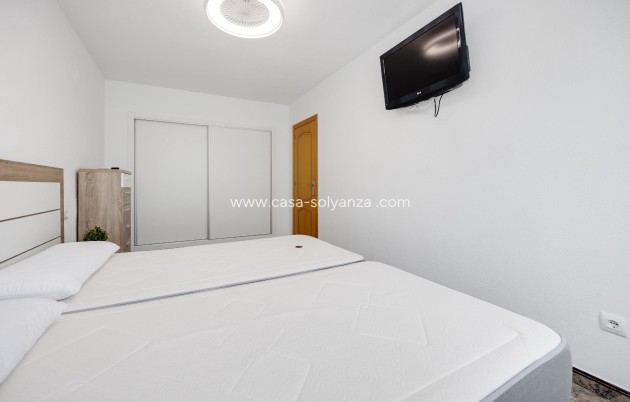 Resale - Apartment / flat - Torrevieja - Playa De Los Naufragos