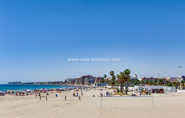 Resale - Apartment / flat - Torrevieja - Playa De Los Naufragos