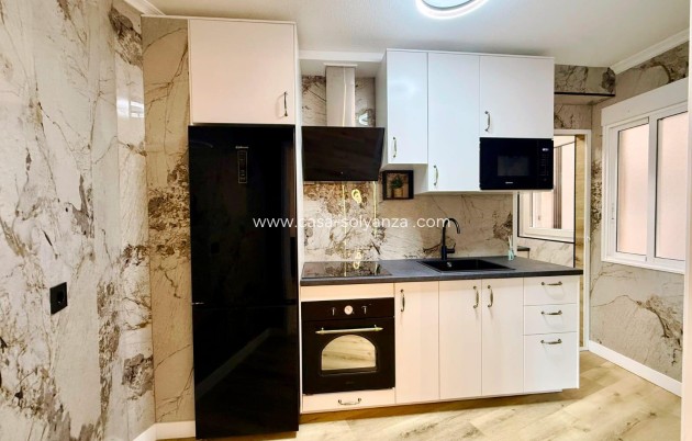 Reventa - Apartamento / piso - Torrevieja - Playa del Cura