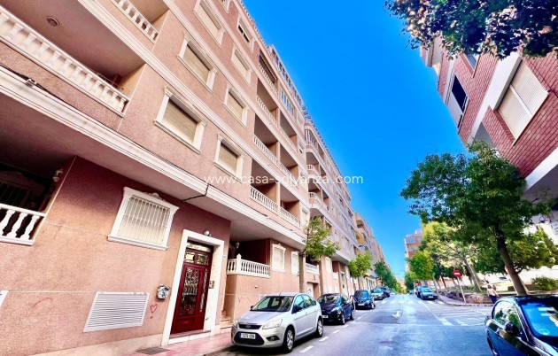 Reventa - Apartamento / piso - Torrevieja - Playa del Cura