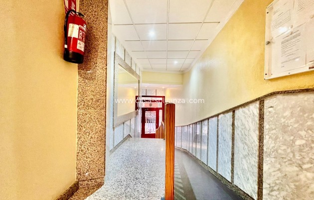 Reventa - Apartamento / piso - Torrevieja - Playa del Cura