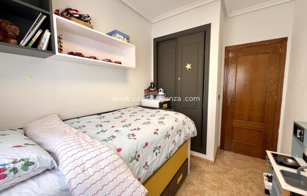 Resale - Townhouse - Villamartin - Costa Blanca