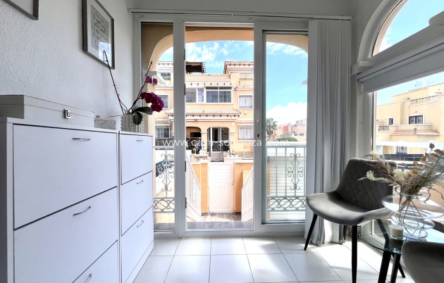 Resale - Townhouse - Villamartin - Costa Blanca