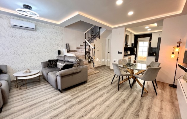 Resale - Townhouse - Villamartin - Costa Blanca