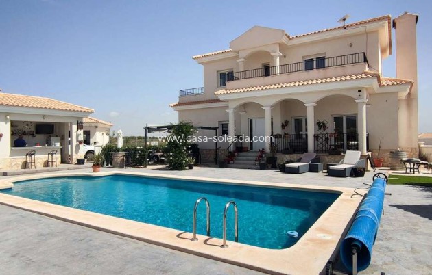 Resale - Villa - Pinoso - Inland