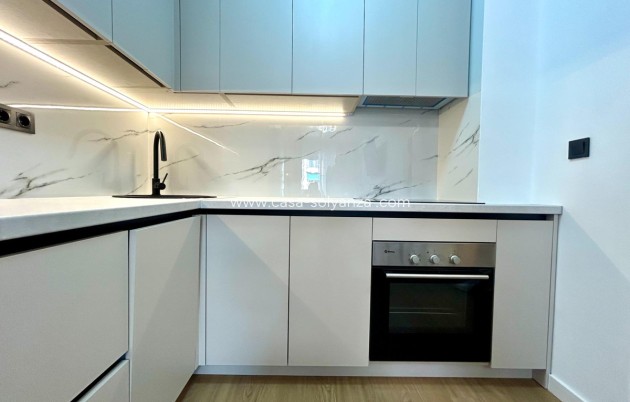 Resale - Apartment / flat - Orihuela - Punta Prima