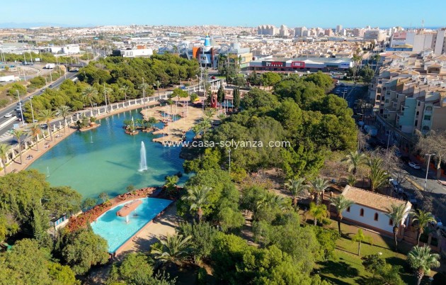Wiederverkauf - Wohnung - Alicante City - Parque de las Naciones