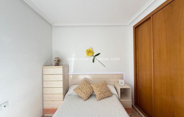 Herverkoop - Appartement / flat - Torrevieja - Playa del Cura