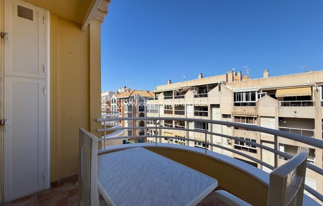 Herverkoop - Appartement / flat - Torrevieja - Playa del Cura