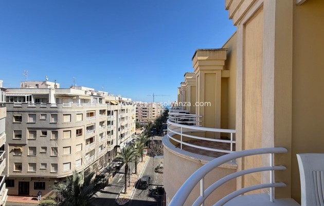 Herverkoop - Appartement / flat - Torrevieja - Playa del Cura