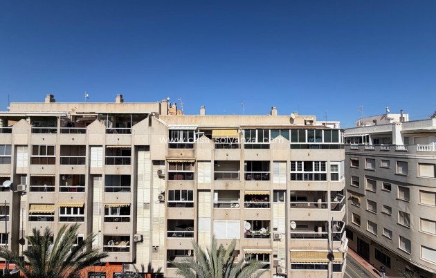 Herverkoop - Appartement / flat - Torrevieja - Playa del Cura
