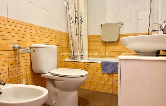 Reventa - Apartamento / piso - Torrevieja - Center