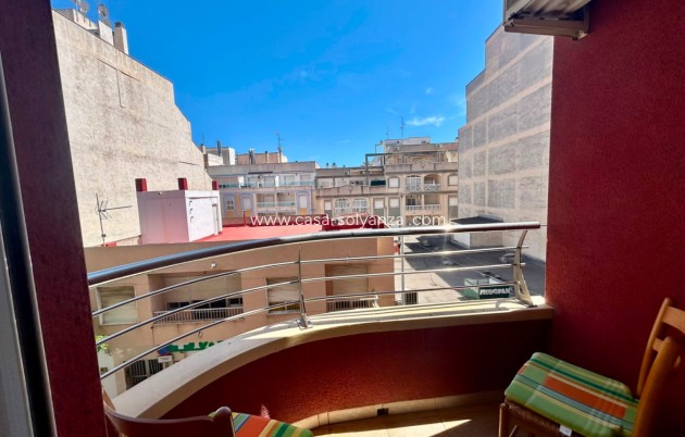 Reventa - Apartamento / piso - Torrevieja - Center