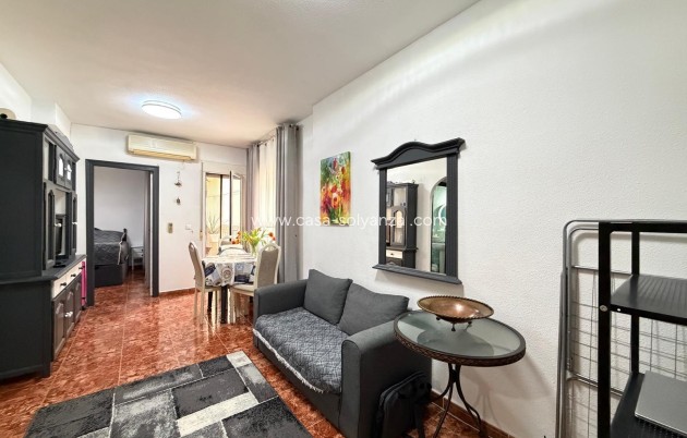 Resale - Apartment / flat - Torrevieja - Playa del Cura