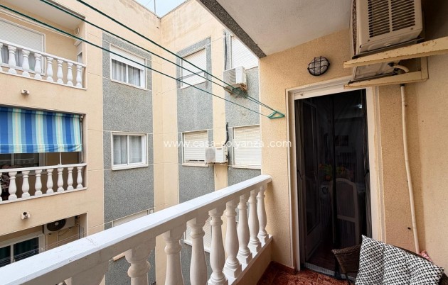 Resale - Apartment / flat - Torrevieja - Playa del Cura