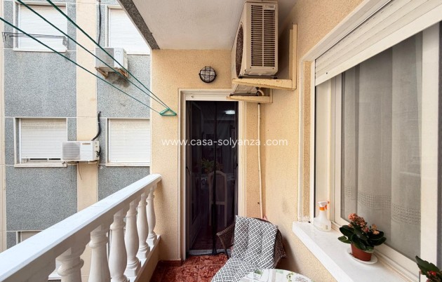 Resale - Apartment / flat - Torrevieja - Playa del Cura
