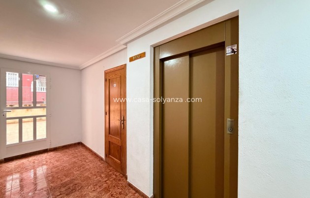 Resale - Apartment / flat - Torrevieja - Playa del Cura