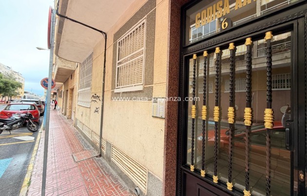 Resale - Apartment / flat - Torrevieja - Playa del Cura