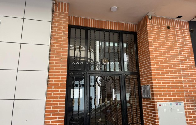 Herverkoop - Appartement / flat - Torrevieja - Playa del Cura