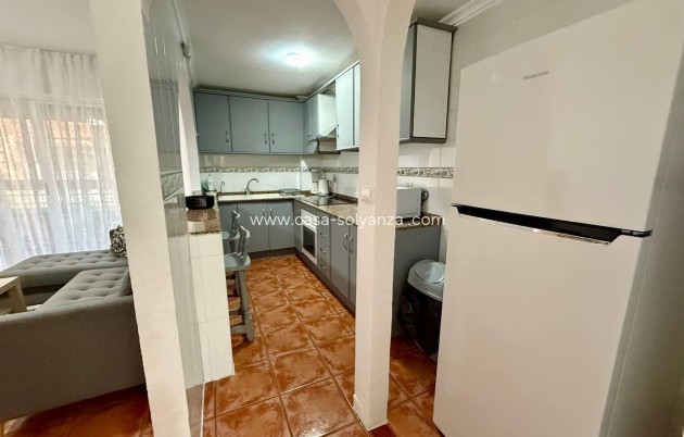 Herverkoop - Appartement / flat - Torrevieja - Playa del Cura