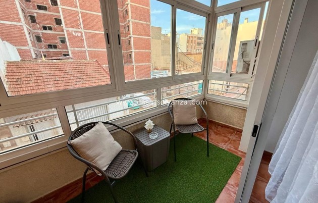 Herverkoop - Appartement / flat - Torrevieja - Playa del Cura