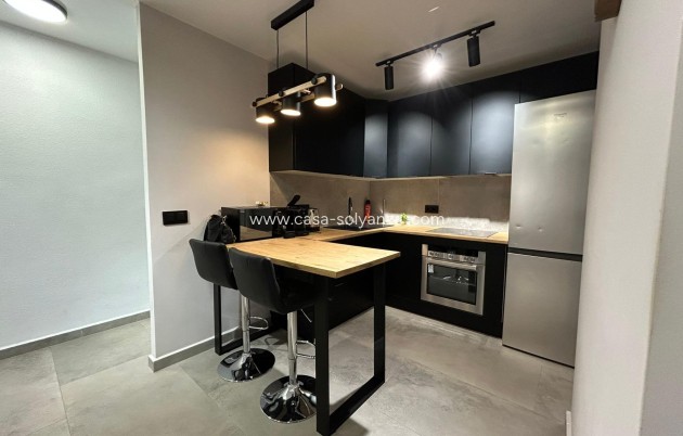 Wiederverkauf - Wohnung - Torrevieja - Playa del Cura