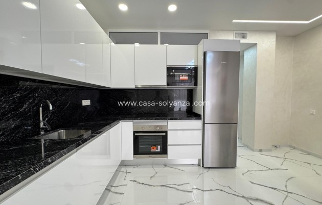 Herverkoop - Appartement / flat - Torrevieja - Playa del Cura