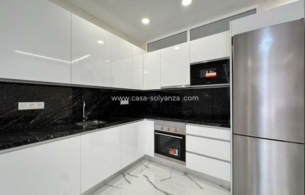 Herverkoop - Appartement / flat - Torrevieja - Playa del Cura