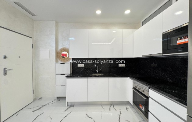 Herverkoop - Appartement / flat - Torrevieja - Playa del Cura