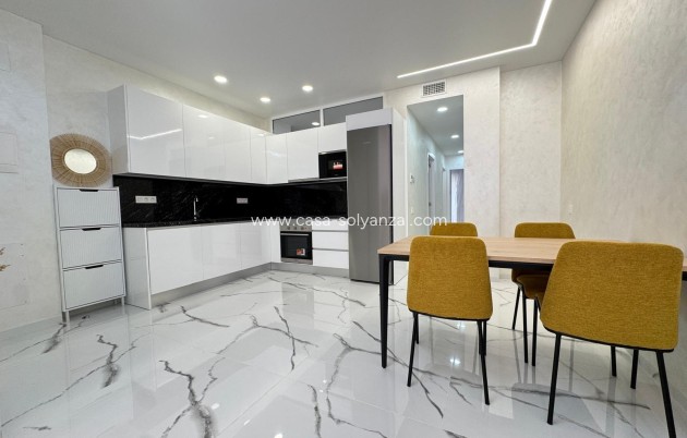 Herverkoop - Appartement / flat - Torrevieja - Playa del Cura