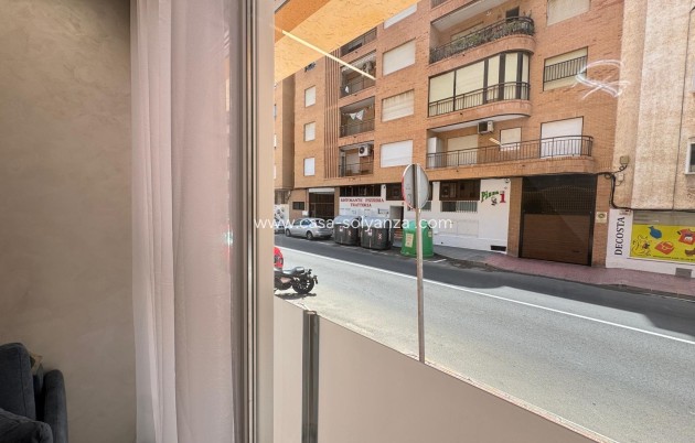 Herverkoop - Appartement / flat - Torrevieja - Playa del Cura
