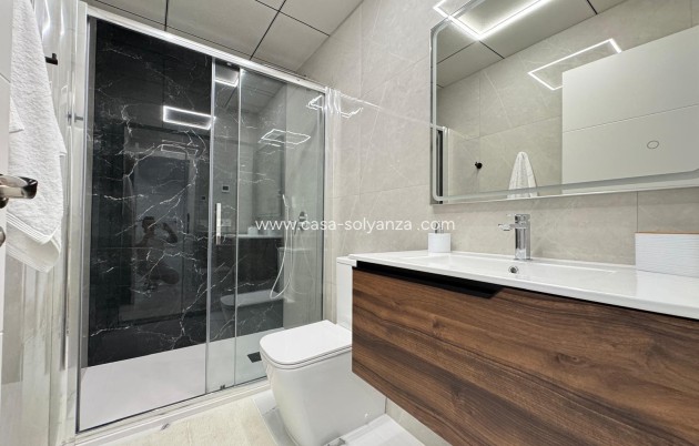 Herverkoop - Appartement / flat - Torrevieja - Playa del Cura