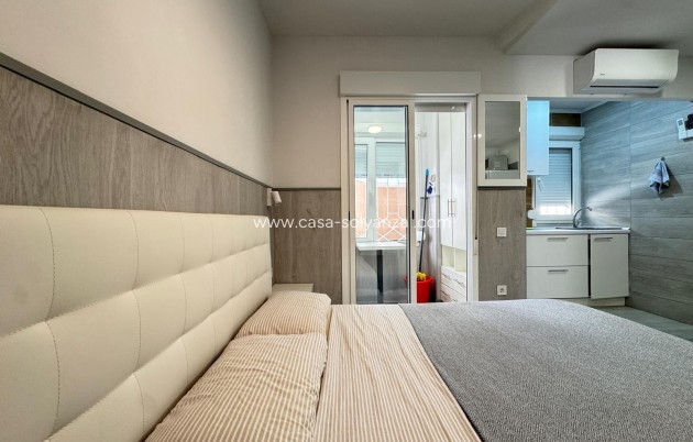 Herverkoop - Appartement / flat - Torrevieja - Playa de los Locos