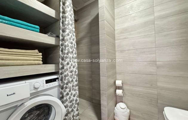 Herverkoop - Appartement / flat - Torrevieja - Playa de los Locos
