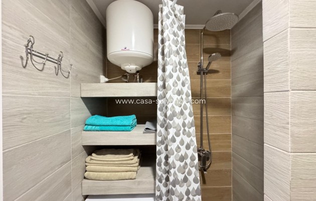 Herverkoop - Appartement / flat - Torrevieja - Playa de los Locos