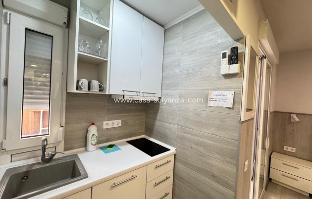 Herverkoop - Appartement / flat - Torrevieja - Playa de los Locos