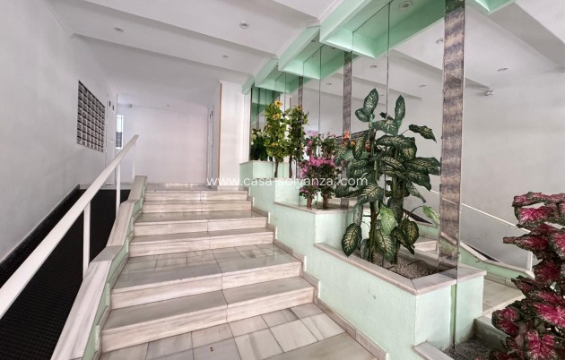 Herverkoop - Appartement / flat - Torrevieja - Playa de los Locos