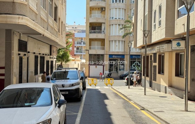 Herverkoop - Appartement / flat - Torrevieja - Playa de los Locos