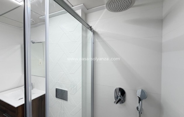 Wiederverkauf - Wohnung - Torrevieja - Playa del Cura