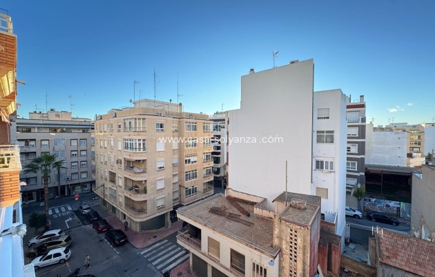 Reventa - Apartamento / piso - Torrevieja - Center