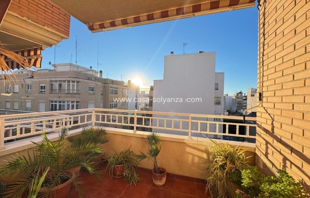 Reventa - Apartamento / piso - Torrevieja - Center