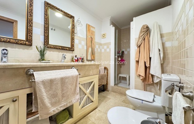 Reventa - Apartamento / piso - Torrevieja - Center