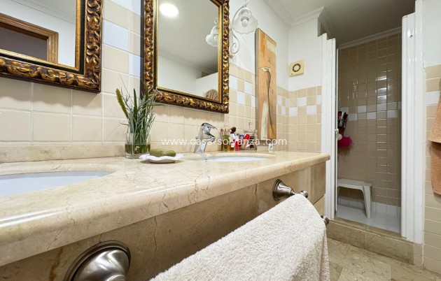 Reventa - Apartamento / piso - Torrevieja - Center
