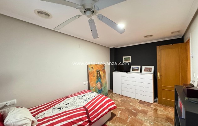 Reventa - Apartamento / piso - Torrevieja - Center
