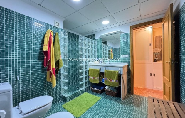 Reventa - Apartamento / piso - Torrevieja - Center