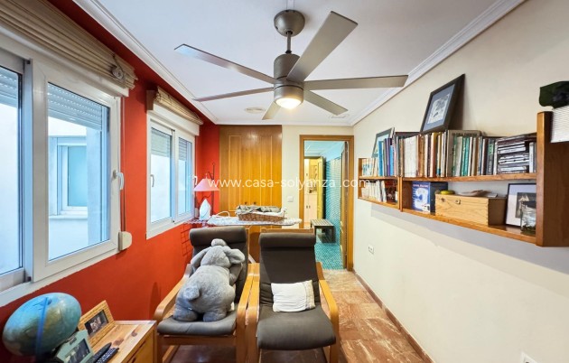 Reventa - Apartamento / piso - Torrevieja - Center