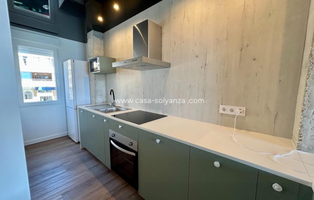 Wiederverkauf - Wohnung - Torrevieja - Playa del Acequión