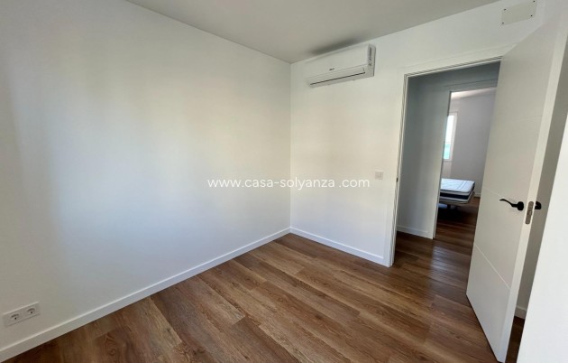 Wiederverkauf - Wohnung - Torrevieja - Playa del Acequión