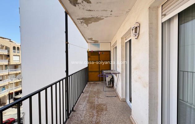 Resale - Apartment / flat - Torrevieja - Playa del Cura
